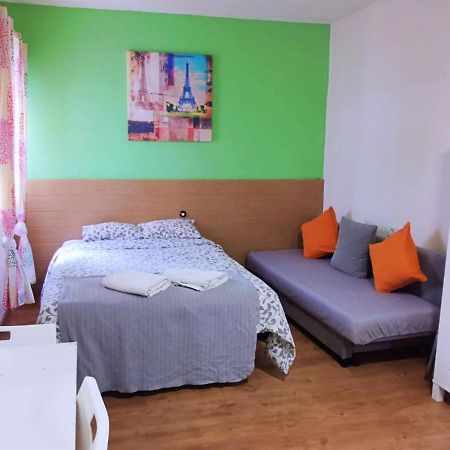 מדריד Netherlands Apartments מראה חיצוני תמונה